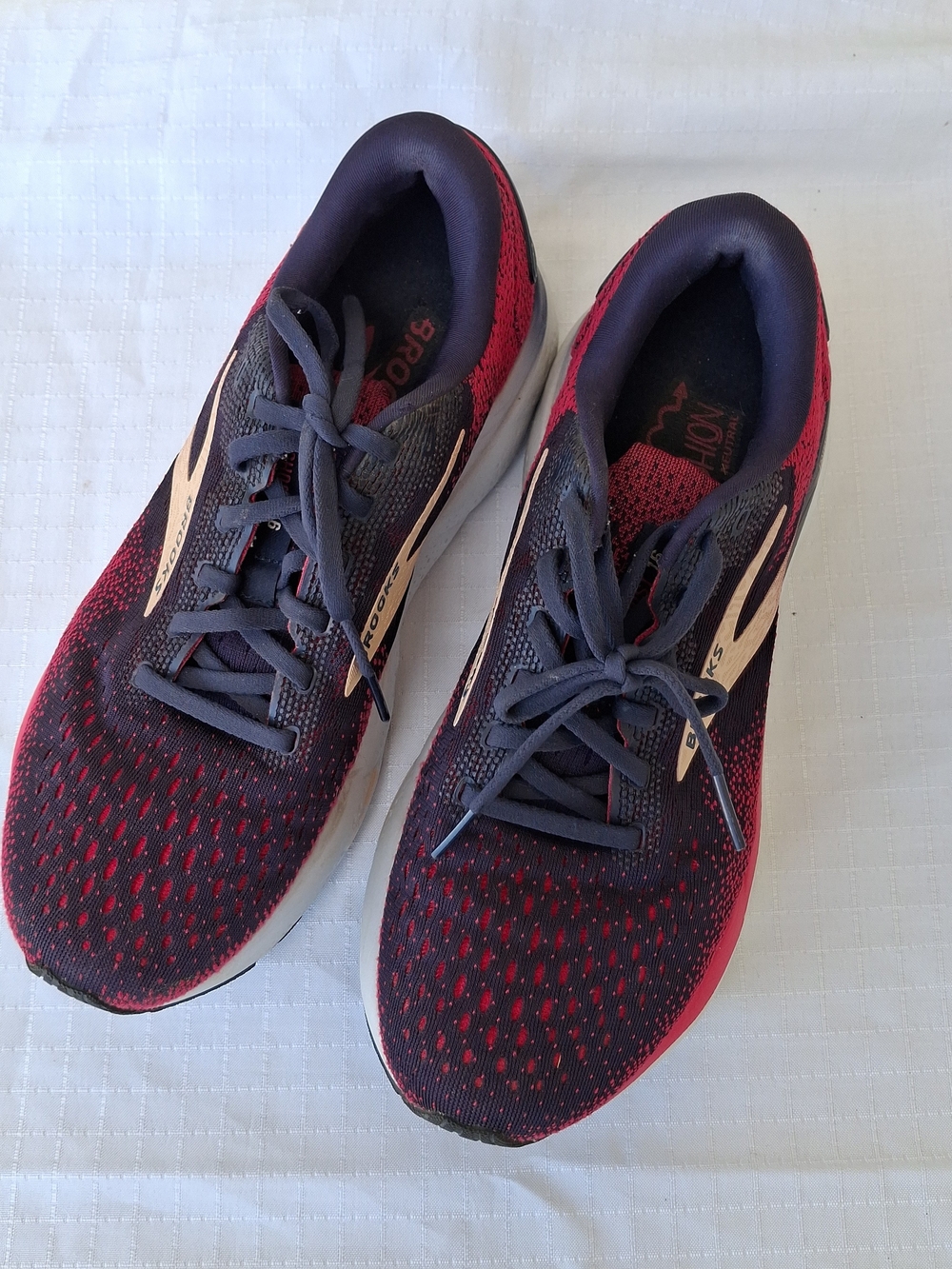 Brooks Men’s Running Shoes - Navy and Red
